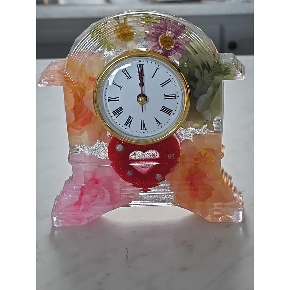 Handmade Resin Desk Clock‎ Decoration Gift Heart Flowers  731